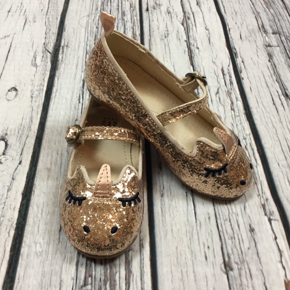 GAP Other - Gap Girls 5 Toddler Gold Unicorn Dress Shoes